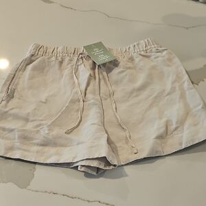 H&M High Waist Cream Shorts